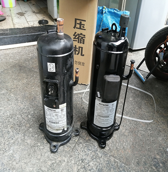 东坡中央空调压缩机的更换维修